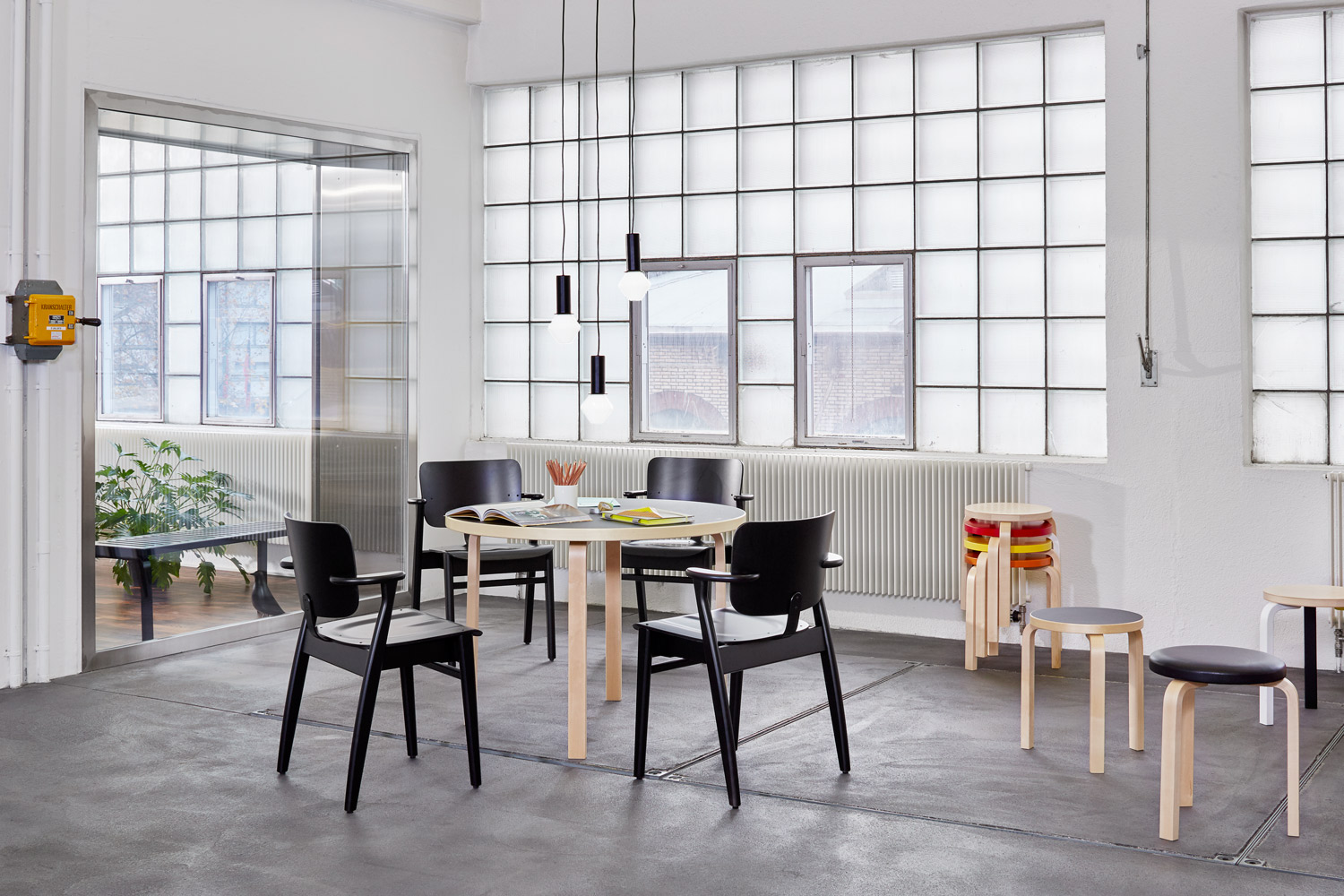 Artek Showroom In Zurich — Photography Eduardo Perez Frankfurt - Artek Ilmari Tapiovaara Domus Chair artek showroom in zurich — photography eduardo perez frankfurt - artek ilmari tapiovaara domus chair